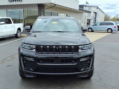 New 2026 Jeep Grand Cherokee Limited AWD/4WD image 6
