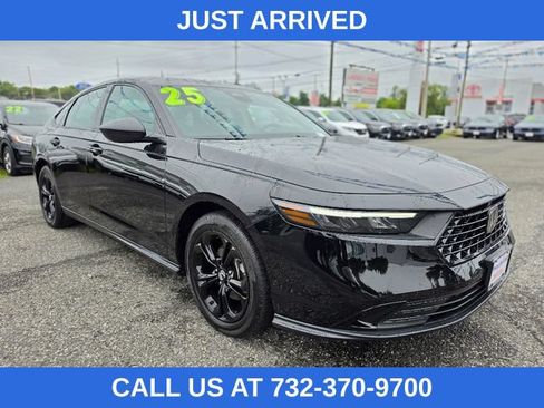 Used 2025 Honda Accord SE image 7