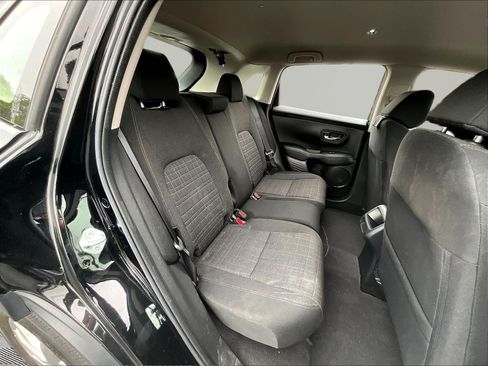 Used 2023 Honda HR-V LX image 23
