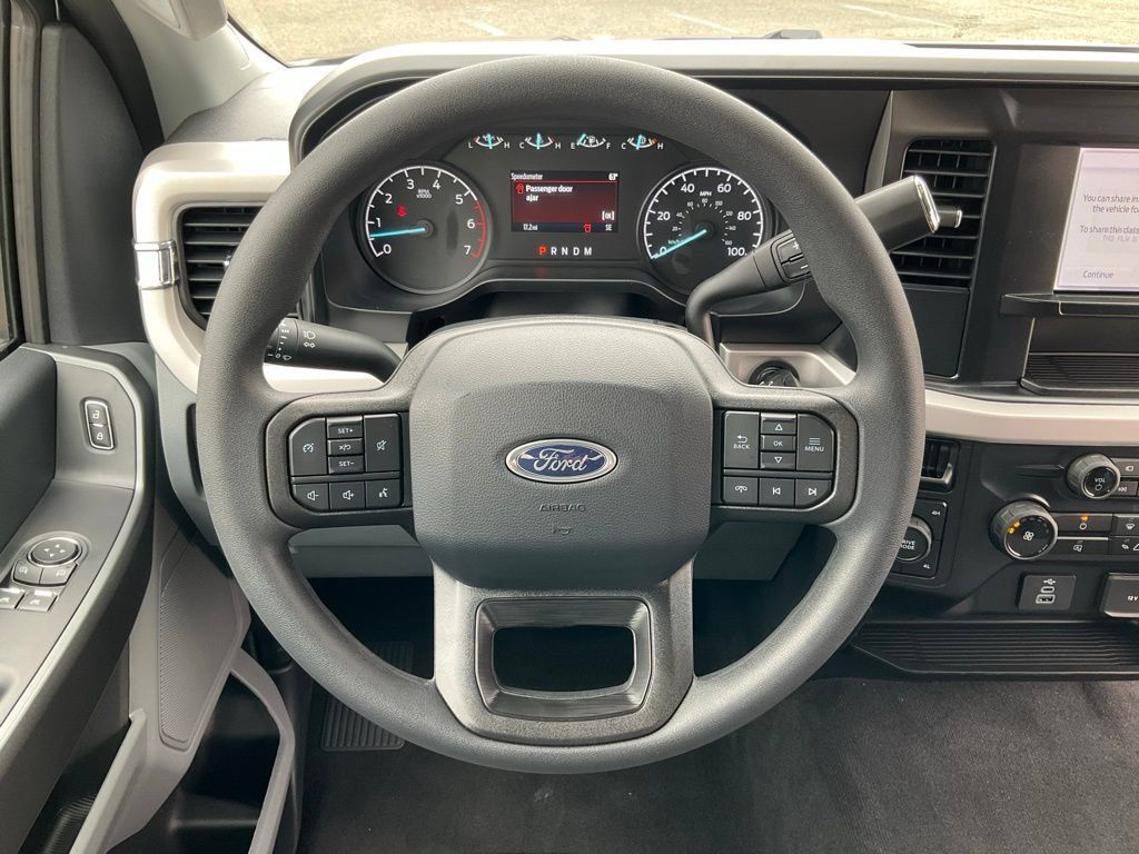 New 2025 Ford F350 XL w/ STX Appearance Package AWD/4WD image 36