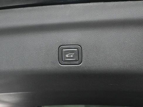 Used 2024 GMC Yukon Denali Ultimate AWD/4WD image 53