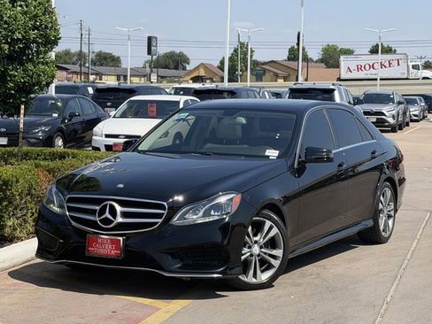 Used 2016 Mercedes-Benz E 350 Sedan image 2
