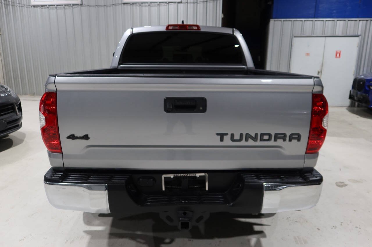 Used 2021 Toyota Tundra SR5 w/ SR5 Upgrade Package AWD/4WD image 4