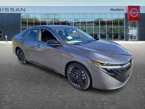 New 2026 Nissan Sentra SR image 3