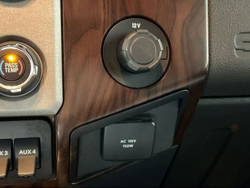 Used 2014 Ford F350 Lariat w/ Chrome Package image 27