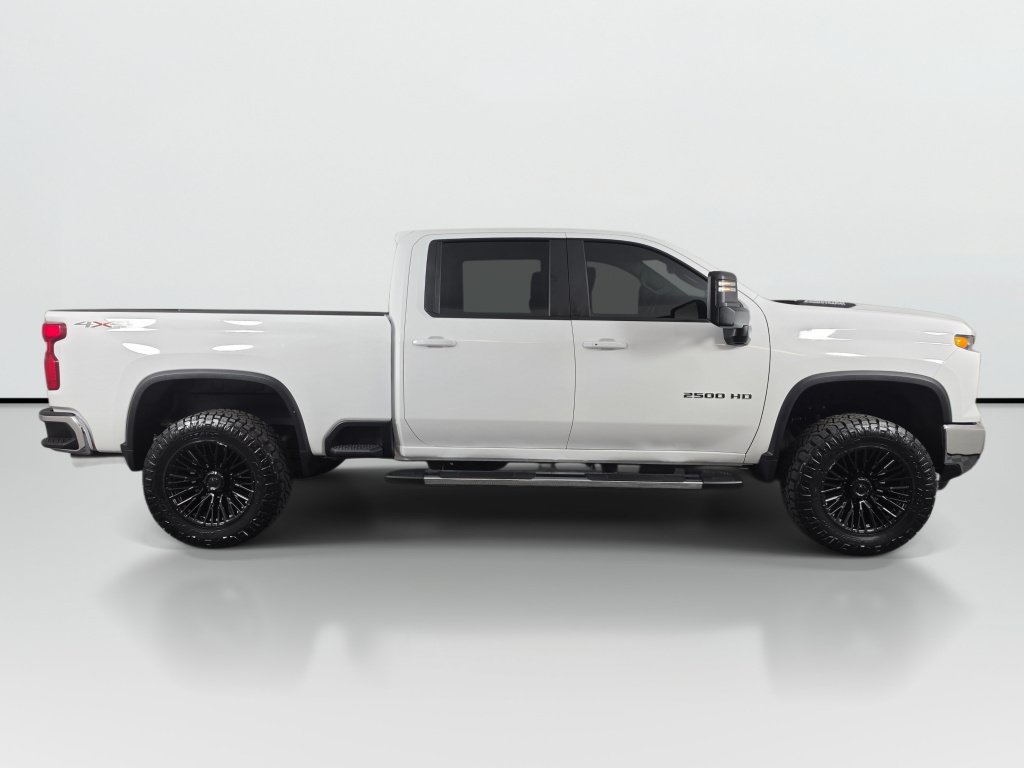 Used 2025 Chevrolet Silverado 2500 LT w/ Convenience Package AWD/4WD image 7
