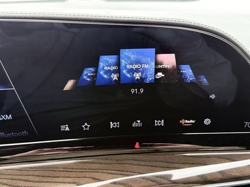 Used 2024 Cadillac Escalade Sport Platinum w/ LPO, ONYX Package image 49