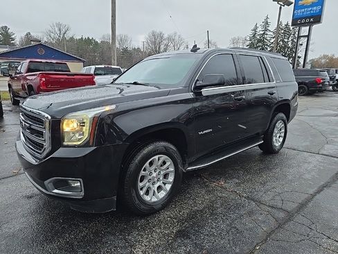 Used 2019 GMC Yukon SLE image 2