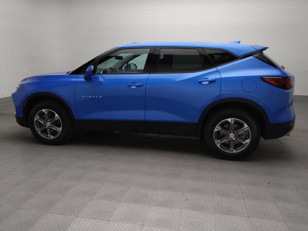 Used 2024 Chevrolet Blazer LT w/ Driver Confidence Package FWD image 3