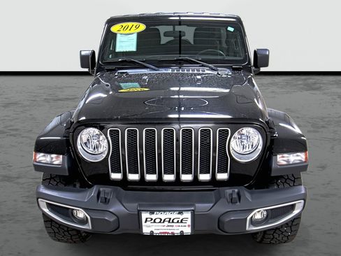 Used 2019 Jeep Wrangler Unlimited Sahara w/ Safety Group image 6