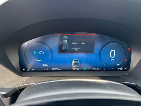 Used 2024 Ford Escape SE w/ PHEV Premium Package FWD image 34