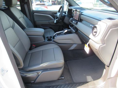 New 2026 Chevrolet Colorado ZR2 AWD/4WD image 10