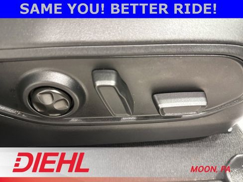 Certified 2023 Jeep Grand Cherokee L Limited image 17