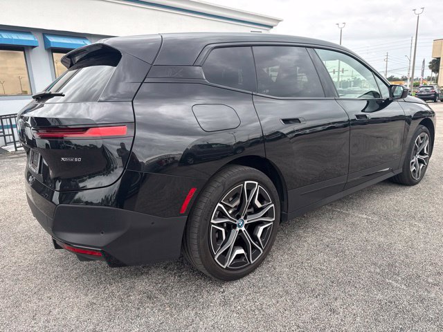 Used 2024 BMW iX xDrive50 AWD/4WD image 6