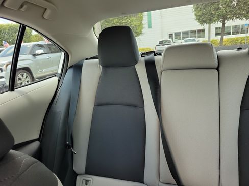 Used 2025 Toyota Corolla LE FWD image 20