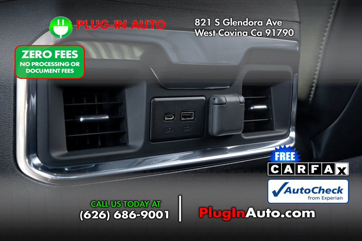 Used 2022 Chevrolet Silverado 2500 High Country w/ Safety Package II AWD/4WD image 12
