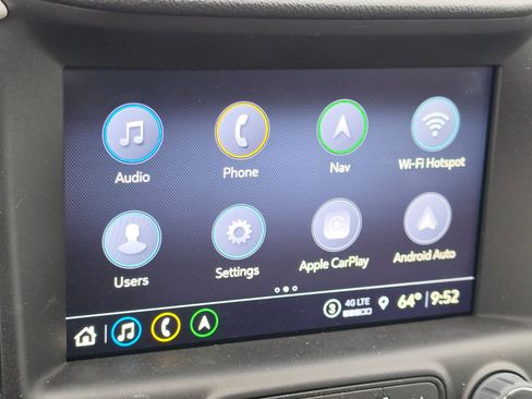 Used 2024 GMC Terrain SLE w/ Driver Convenience Package image 14