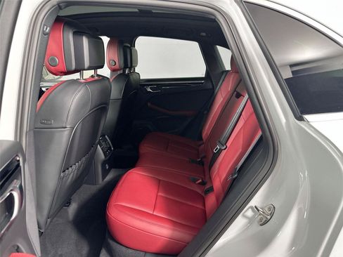 Certified 2026 Porsche Macan S AWD/4WD image 26