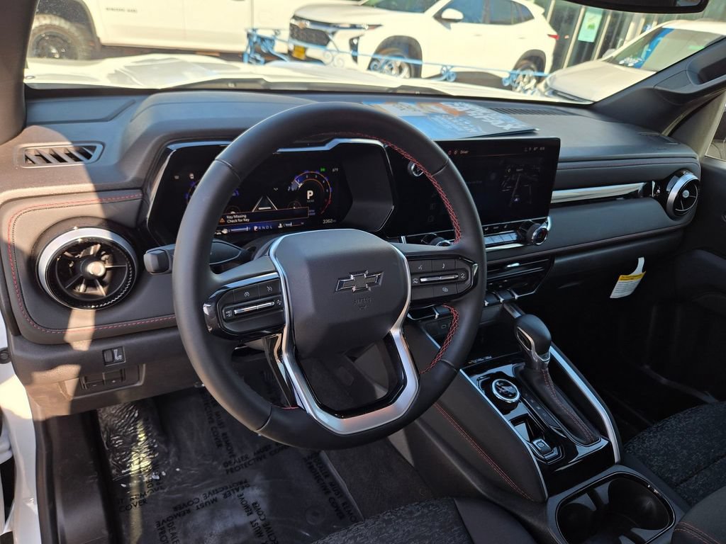 Used 2026 Chevrolet Colorado Z71 AWD/4WD image 6