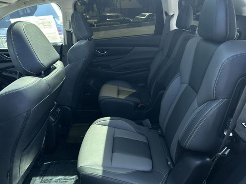 Used 2023 Subaru Ascent Onyx Edition Limited AWD/4WD image 23