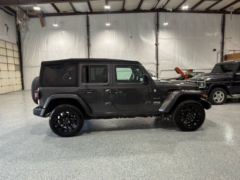 Used 2024 Jeep Wrangler Unlimited Sahara AWD/4WD image 6