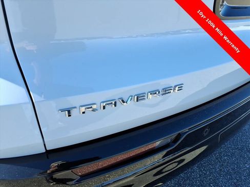 New 2026 Chevrolet Traverse High Country image 9