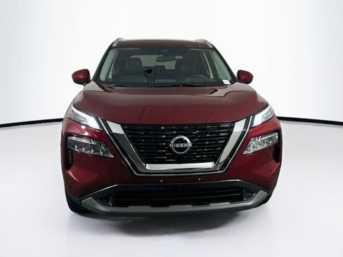 Used 2023 Nissan Rogue SV w/ SV Premium B Package FWD image 2