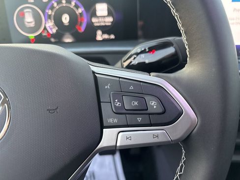 New 2026 Volkswagen Tiguan SE AWD/4WD image 18