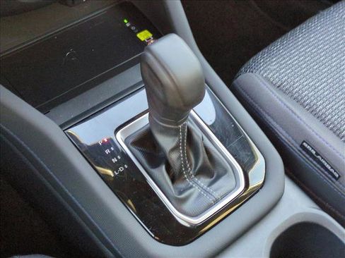 Certified 2025 Subaru Forester Premium image 18