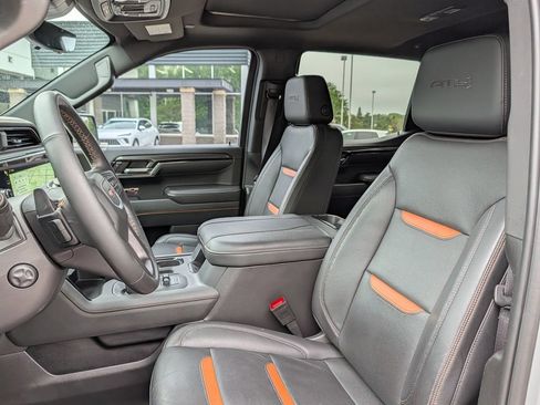 Used 2024 GMC Sierra 1500 AT4 w/ Technology Package AWD/4WD image 36
