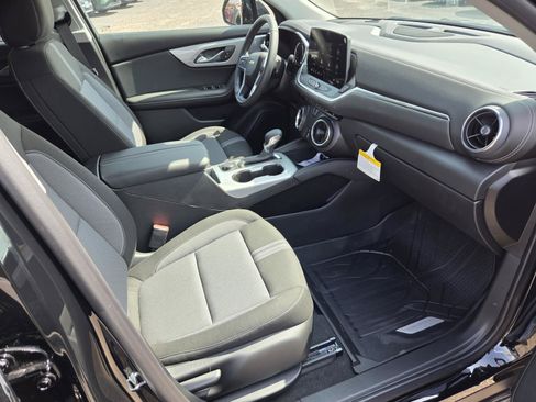 New 2026 Chevrolet Blazer LT w/ LPO, Floor Liner Package FWD image 9