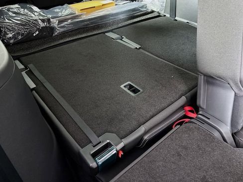 New 2026 Volkswagen Atlas SEL image 27