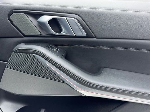 Used 2023 BMW X5 xDrive40i w/ M Sport Package image 52