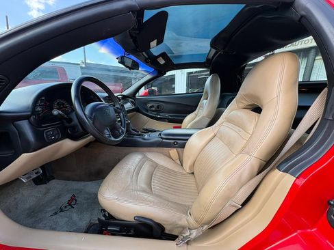 Used 2000 Chevrolet Corvette Coupe w/ Memory Pkg RWD image 8