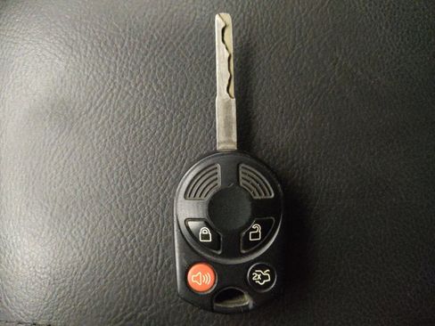 Used 2017 Ford Focus SE image 32