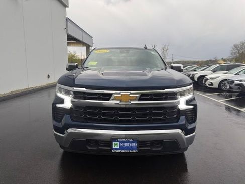 Used 2023 Chevrolet Silverado 1500 LT AWD/4WD image 2