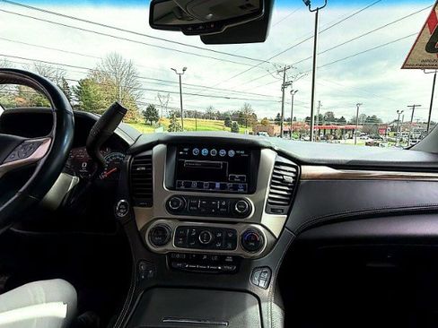 Used 2019 GMC Yukon XL Denali w/ Open Road Package image 20