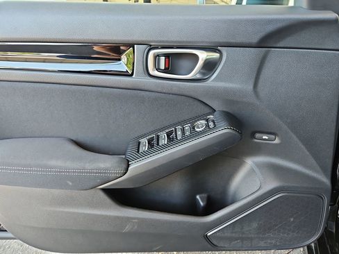 Used 2022 Honda Civic EX image 25