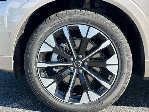 New 2026 Volvo XC60 B5 Plus w/ Climate Package AWD/4WD image 26