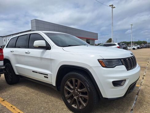 Used 2016 Jeep Grand Cherokee Limited 75th Anniversary image 3