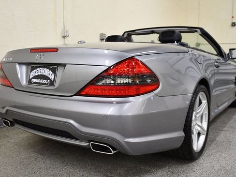 Used 2009 Mercedes-Benz SL 550 image 8