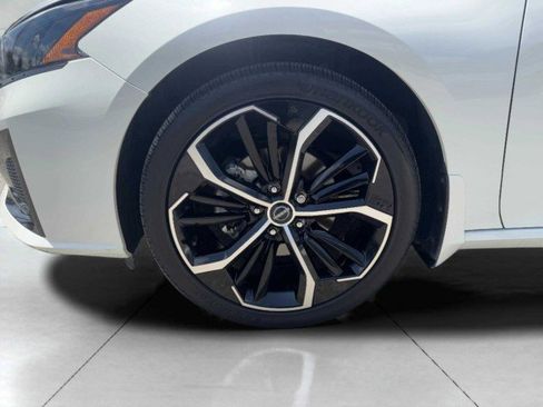 Used 2023 Nissan Altima 2.5 SR w/ SR Premium Package image 47