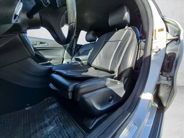 Used 2016 Mercedes-Benz GLA 250 image 14