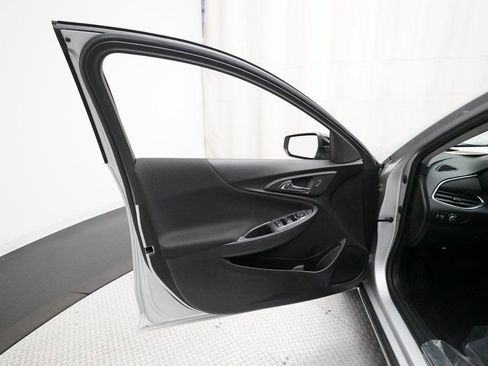 Used 2021 Chevrolet Malibu LT w/ Redline Edition image 27