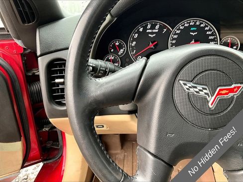 Used 2005 Chevrolet Corvette Coupe w/ Preferred Equipment Group RWD image 9