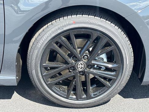 Used 2026 Toyota Camry SE FWD image 32