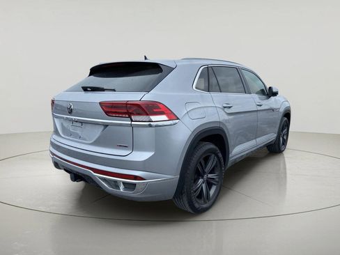 Used 2022 Volkswagen Atlas Cross Sport SEL R-Line AWD/4WD image 3