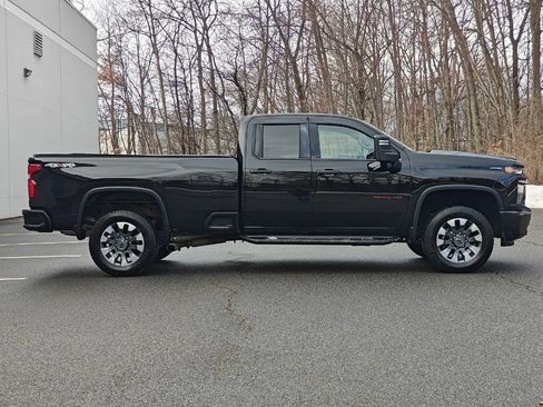 Used 2021 Chevrolet Silverado 2500 Custom image 2