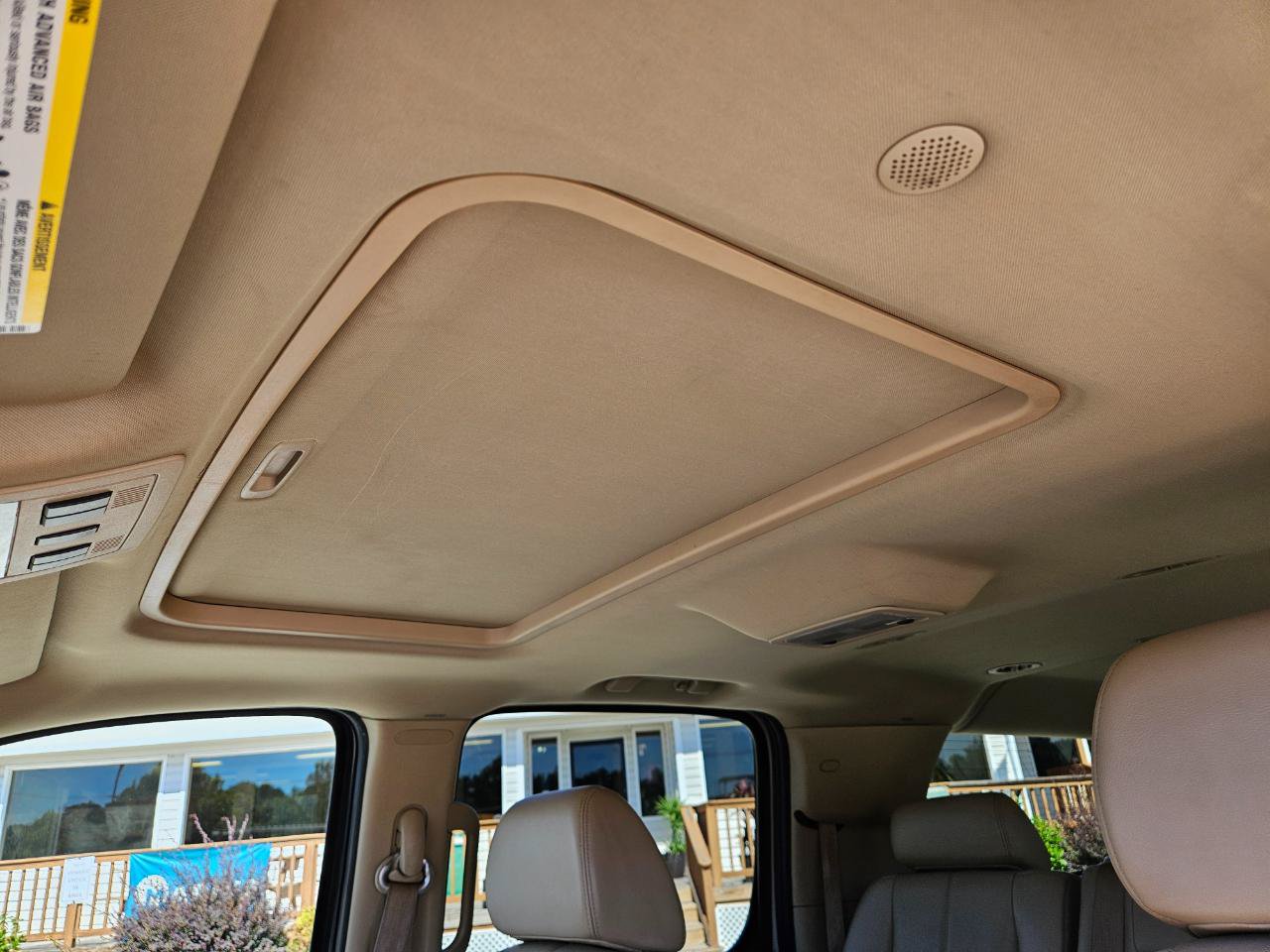 Used 2007 Chevrolet Suburban LT w/ LT Preferred Equipment Group AWD/4WD image 16
