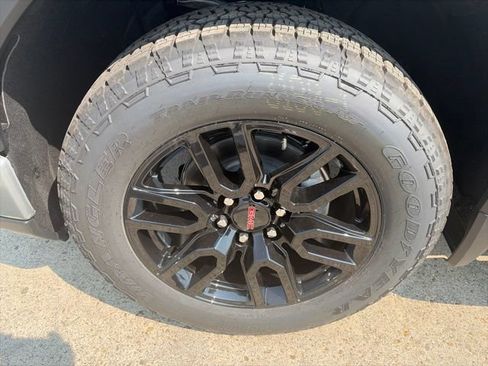 New 2026 GMC Sierra 1500 Elevation w/ Elevation Premium Package AWD/4WD image 10